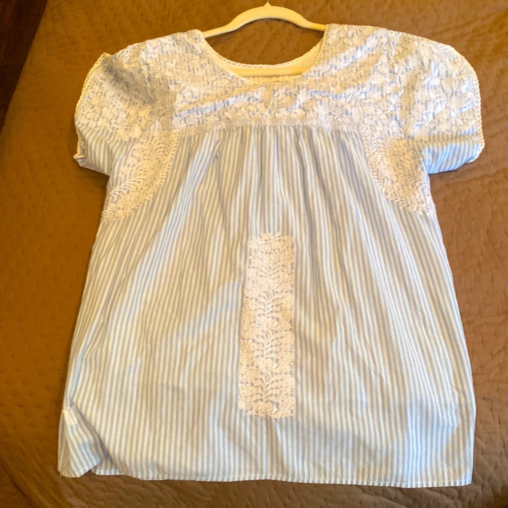 J Marie seersucker embroidered blouse